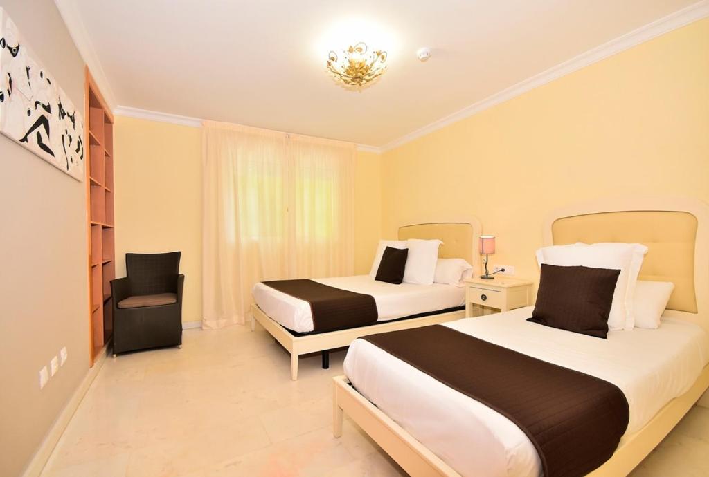 Aparthotel Ola Blanca Cala de Finestrat Zimmer foto
